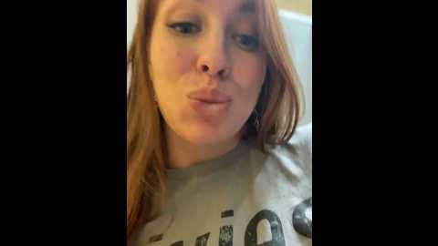 Media: sweet___emily Stripchat 2024-11-05 19:21:00