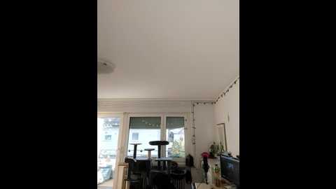 Media: sweet_linela Stripchat 2024-11-05 14:50:00