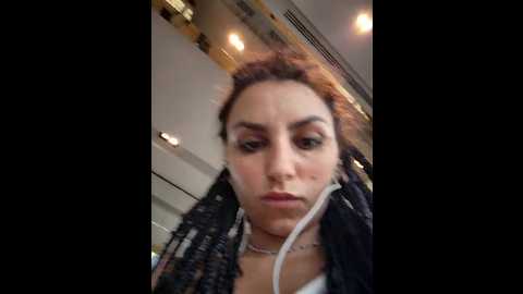 Media: izabella_bella Stripchat 2024-11-06 07:48:00