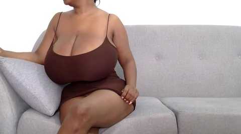 Media: katt008 Stripchat 2024-11-06 07:36:00
