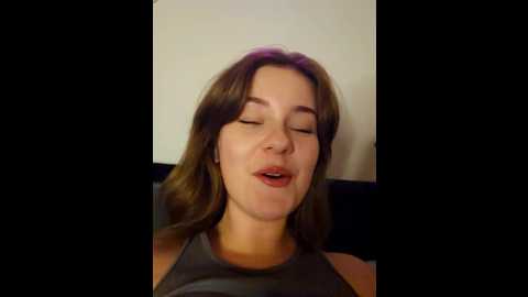 Media: maribelriver Stripchat 2024-11-06 01:17:00