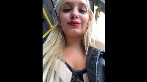 Media: milkyy_wway Stripchat 2024-11-06 09:17:00
