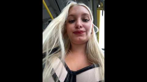Media: milkyy_wway Stripchat 2024-11-06 10:42:00