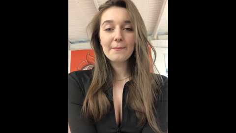 Media: unamiumiu Stripchat 2024-11-06 10:03:00