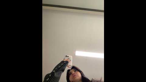 Media: wet__bunny Stripchat 2024-11-06 08:25:00