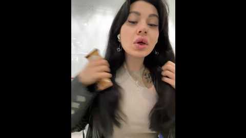 Media: wet__bunny Stripchat 2024-11-06 10:17:00