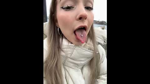 Media: baby_tiny Stripchat 2024-11-07 11:08:00