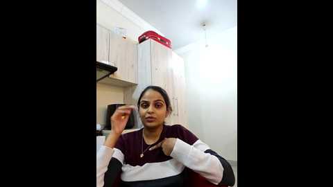 Media: dirtysnowball69 Stripchat 2024-11-07 17:18:00