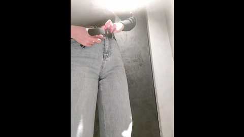 Media: gabriella_hot_ Stripchat 2024-11-07 04:25:00