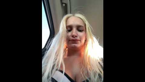 Media: milkyy_wway Stripchat 2024-11-07 10:26:00