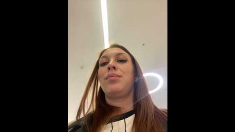 Media: sweet___emily Stripchat 2024-11-07 16:34:00