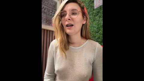 Media: the_snowwhitee Stripchat 2024-11-07 10:14:00