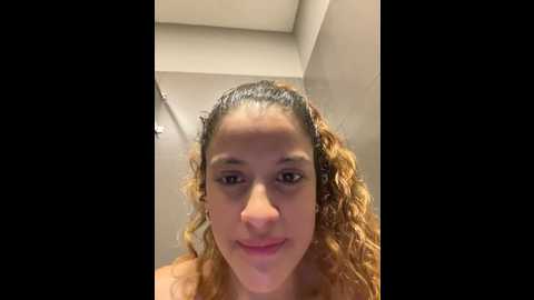 Media: alana15 Stripchat 2024-11-08 14:54:00