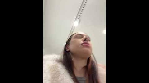 Media: cherry____pie Stripchat 2024-11-08 16:27:00