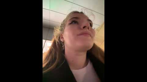 Media: holy_tereza Stripchat 2024-11-08 18:10:00