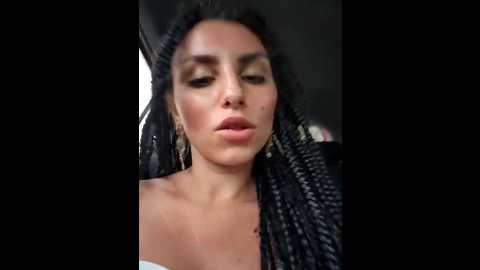 Media: izabella_bella Stripchat 2024-11-08 09:58:00