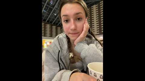 Media: lia__love Stripchat 2024-11-08 17:14:00