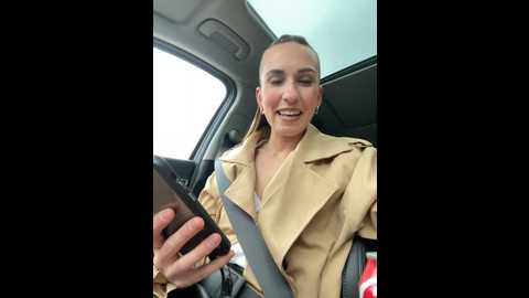 Media: lola_tentatiion Stripchat 2024-11-08 14:52:00