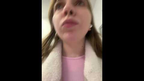 Media: sunny___bunny Stripchat 2024-11-08 14:13:00