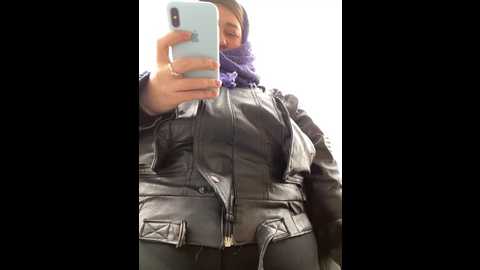 Media: suziemurray Stripchat 2024-11-08 11:10:00