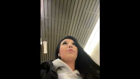 Media: tisha_busty Stripchat 2024-11-08 15:40:00