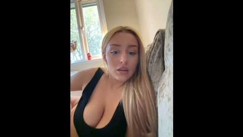 Media: uklillie Stripchat 2024-11-08 12:12:00