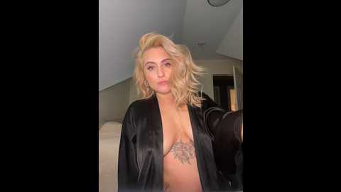 waifumilaa @ stripchat on 20241108