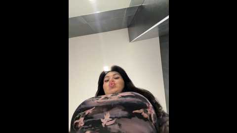 Media: wet__bunny Stripchat 2024-11-08 10:38:00