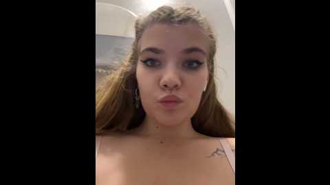 Media: holy_tereza Stripchat 2024-11-09 15:42:00