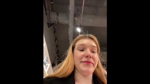 Media: honey___hot Stripchat 2024-11-09 17:27:00