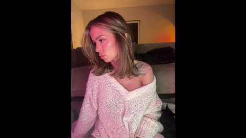 Media: hotbella_ Stripchat 2024-11-09 03:24:00