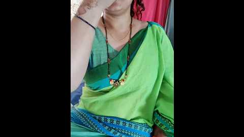 Media: indian_desi_wife Stripchat 2024-11-09 05:15:00