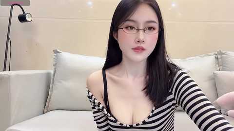 Media: ruoling_19 Stripchat 2024-11-09 11:44:00