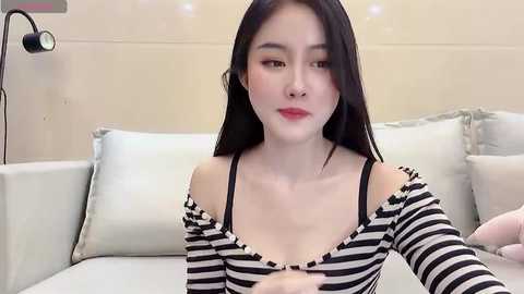 Media: ruoling_19 Stripchat 2024-11-09 17:35:00