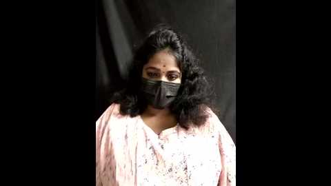 Media: tamil_kaamakanni Stripchat 2024-11-09 14:24:00