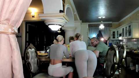 Media: tunderose1 Stripchat 2024-11-09 16:17:00