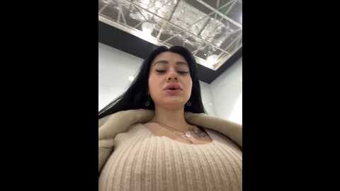 Media: wet__bunny Stripchat 2024-11-09 10:30:00