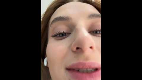 Media: _angelari_ Stripchat 2024-11-10 11:30:00