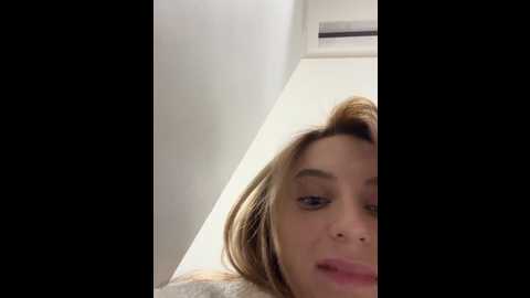 Media: _angelari_ Stripchat 2024-11-10 11:40:00