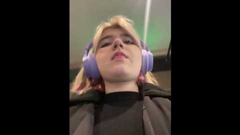 Media: baby__naughty Stripchat 2024-11-10 11:11:00