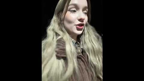 Media: baby_tiny Stripchat 2024-11-10 17:38:00