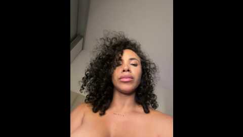 Media: brunettexio Stripchat 2024-11-10 03:50:00