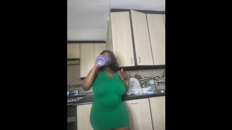Media: bustygoddess32 Stripchat 2024-11-10 05:38:00