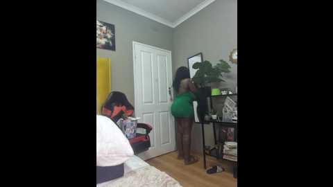 Media: bustygoddess32 Stripchat 2024-11-10 14:04:00
