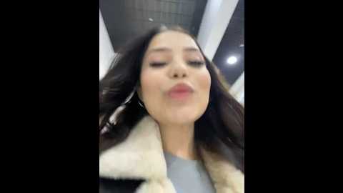 Media: chloe__moon Stripchat 2024-11-10 15:21:00