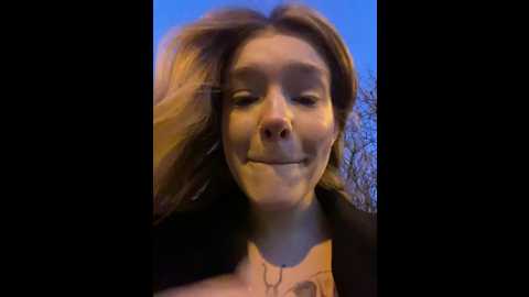 Media: honey___hot Stripchat 2024-11-10 14:17:00