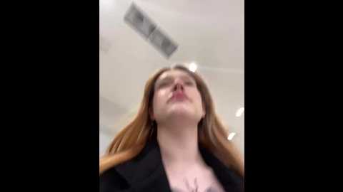 Media: honey___hot Stripchat 2024-11-10 15:59:00