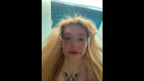 Media: honey___hot Stripchat 2024-11-10 16:47:00