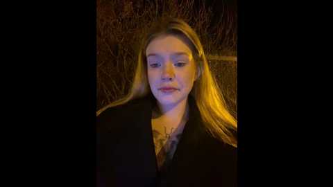 Media: honey___hot Stripchat 2024-11-10 17:10:00