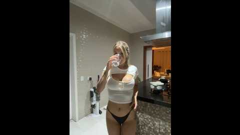 Media: jasminesummer Stripchat 2024-11-10 22:20:00